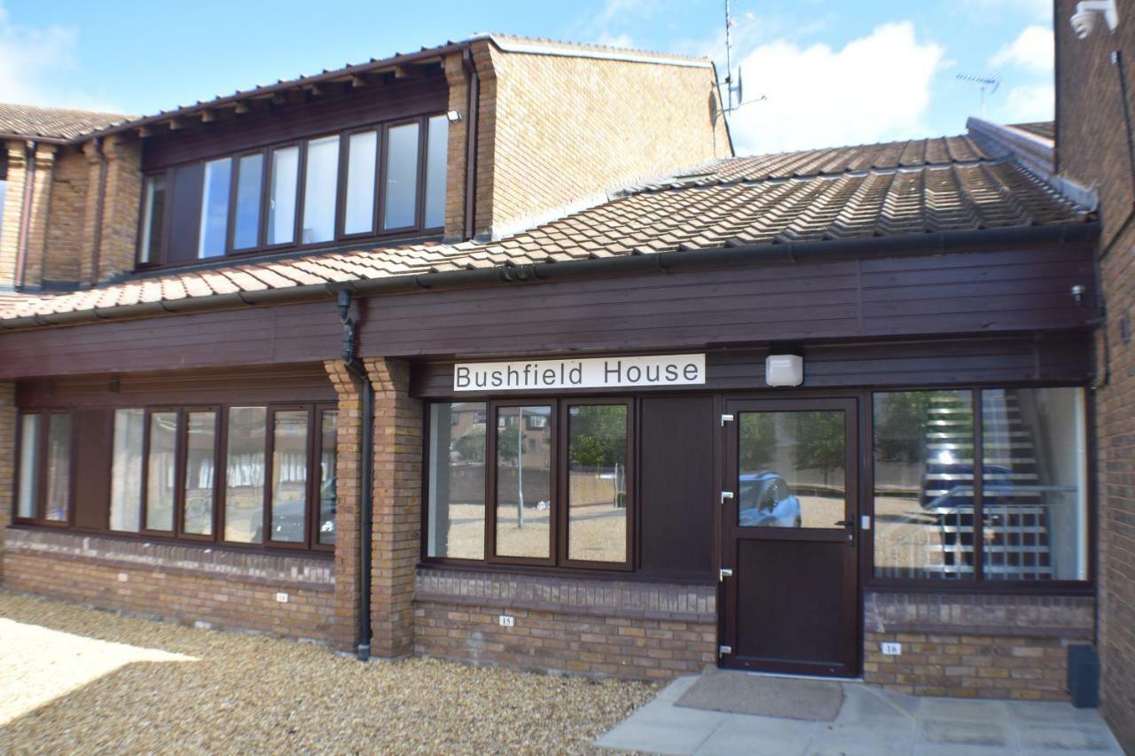 Bushfield House Apartamento Peterborough Exterior foto